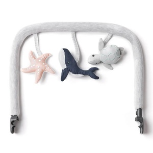 Arche de jeux transat EVOLVE Ergobaby gris