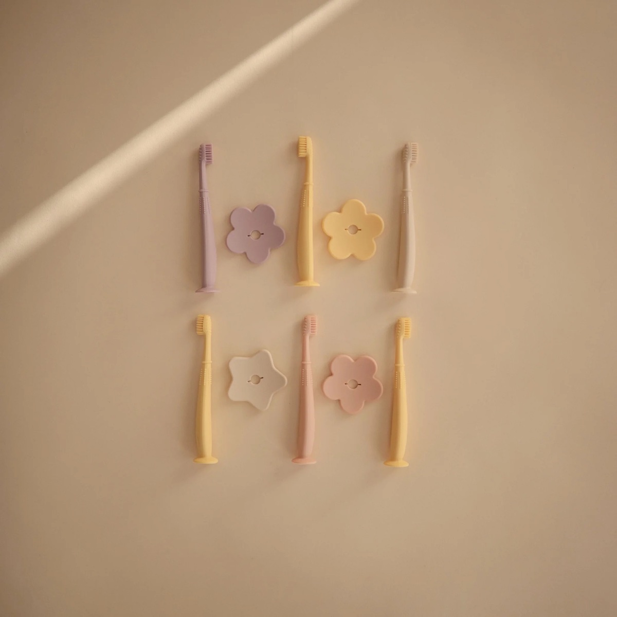 Brosse à dents FLOWER Mushie Blush