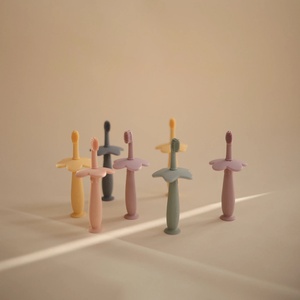 Brosse à dents FLOWER Mushie Blush