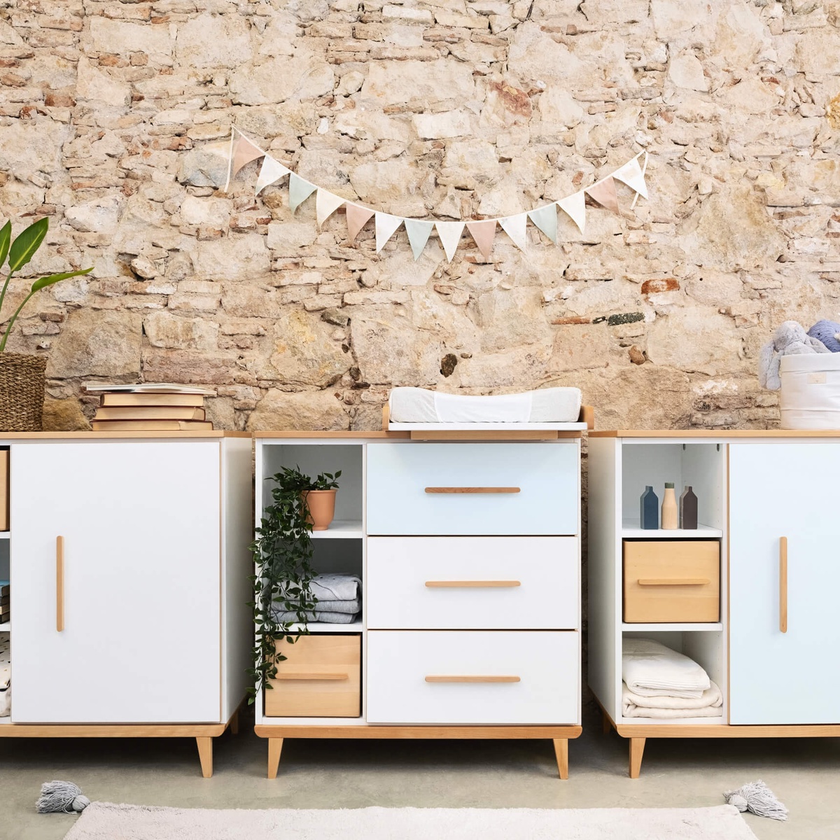 Commode 3 tiroirs 3 niches NADO Retro finition hêtre white