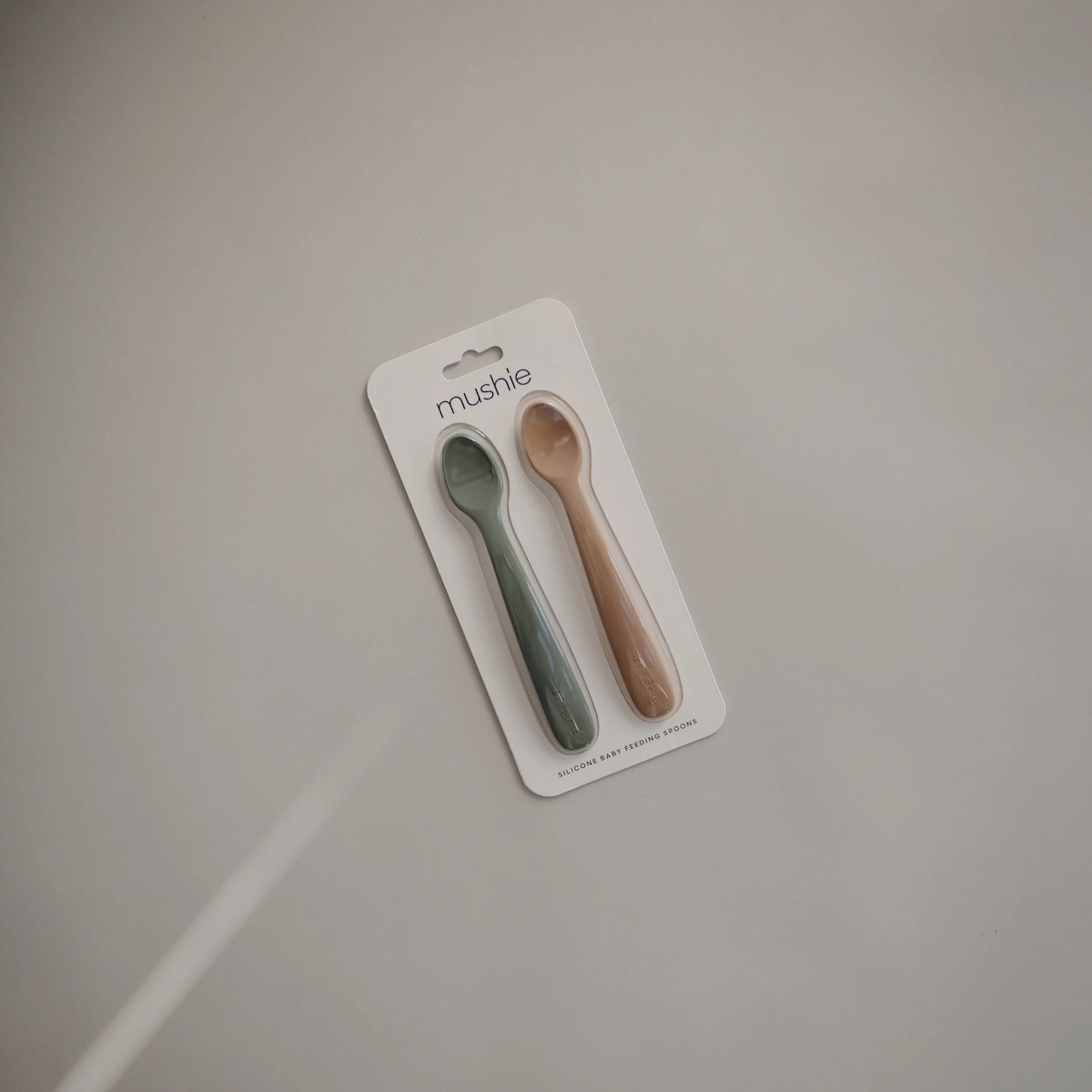 Cuillères silicone Mushie Dried Thyme-Natural