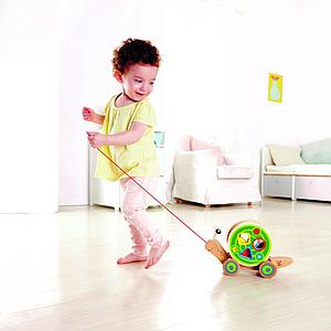 Jouet à tirer SNAIL Hape
