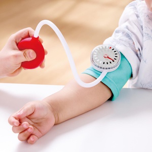 Kit du petit docteur Hape