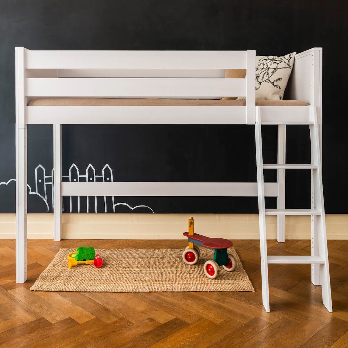 Lit mezzanine 90x200x165cm échelle inclinée KASVA hêtre laqué blanc
