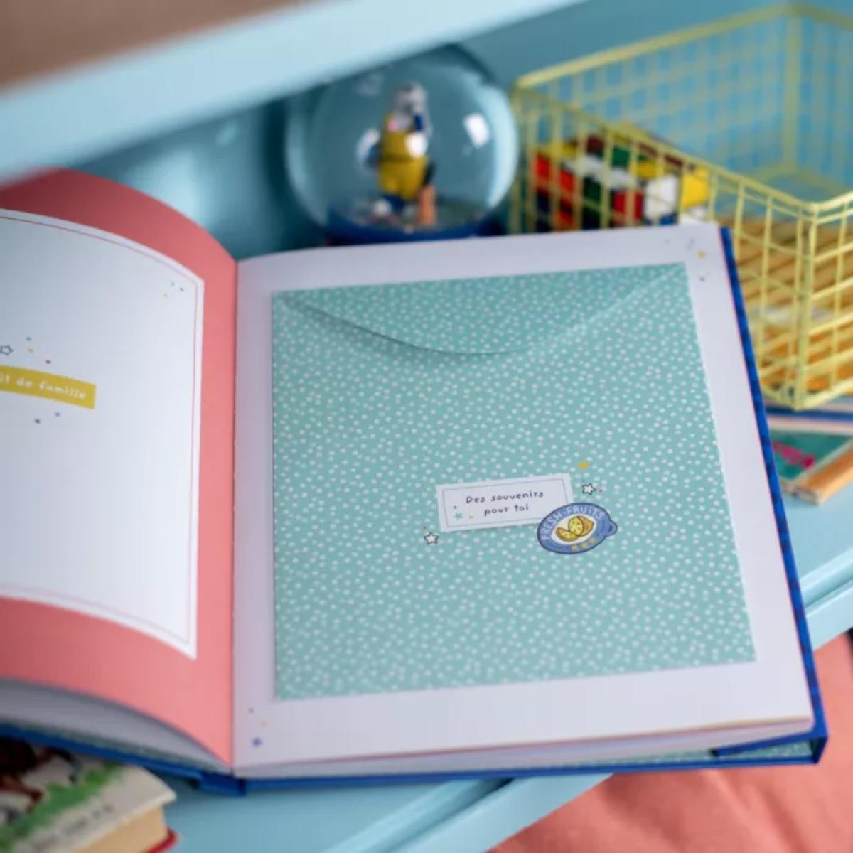 Livre de naissance Puce & Pilou (80 pages) Moulin Roty