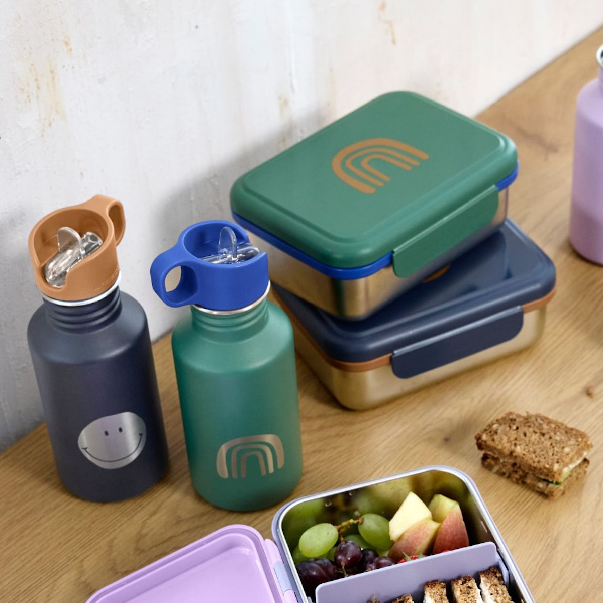 Lunchbox Little Gang Rainbow Laessig green