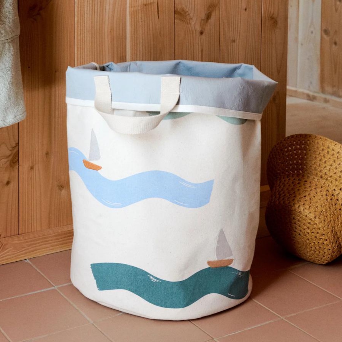 Panier de rangement brodé 50x35cm BRISE Dear April Big Waves