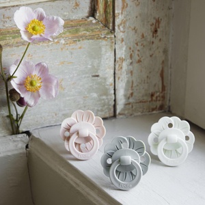Sucette Silicone 3m+ BINKY BLOOM Elodie powder pink