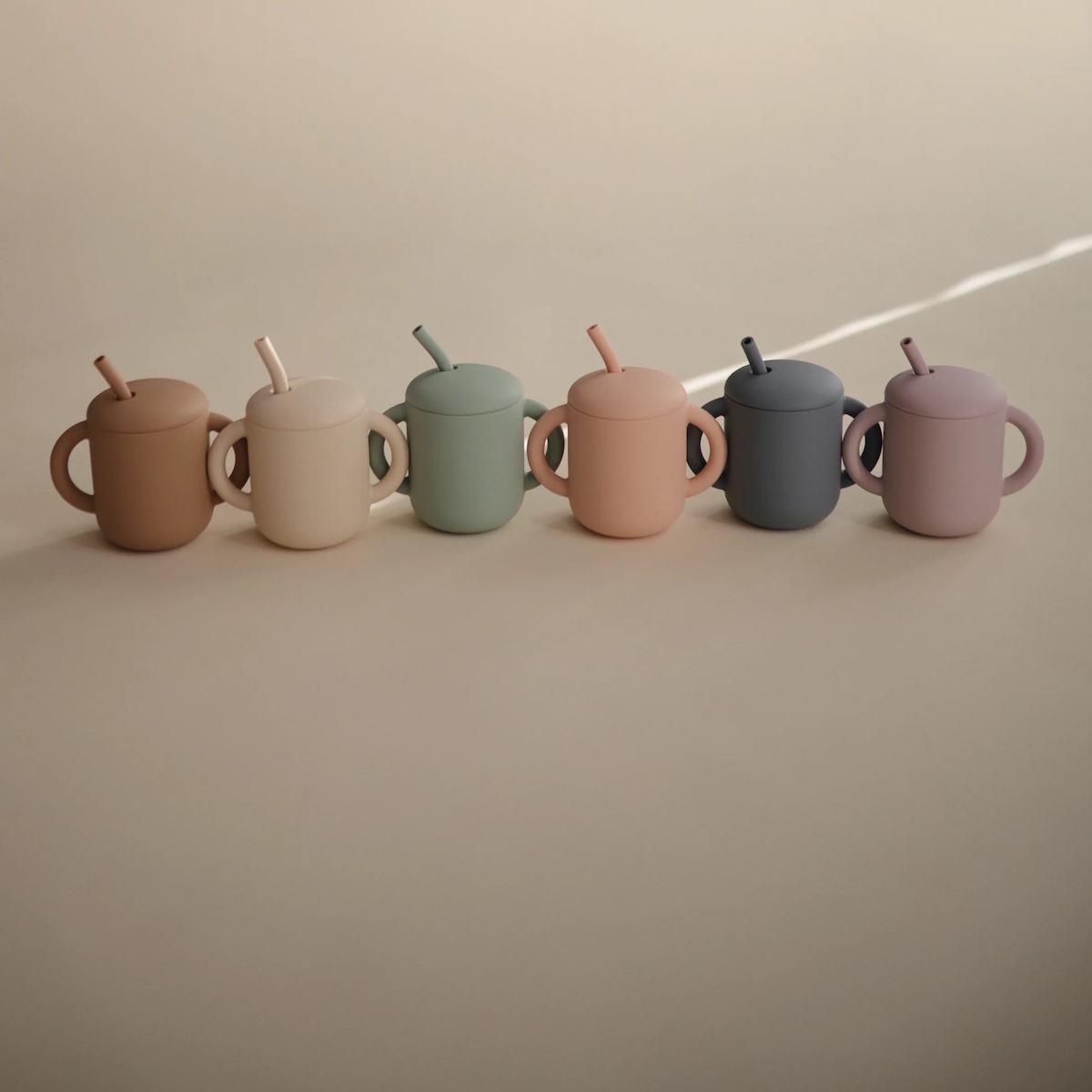 Tasse à paille silicone Mushie Blush