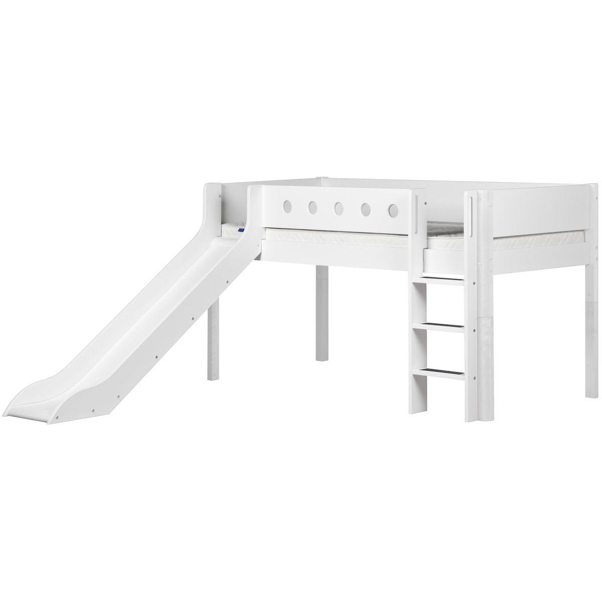 WHITE by Flexa Lit Classic mi-hauteur en MDF 90x200 cm avec échelle droite, toboggan, barrière de sécurité blanche et pieds blancs
